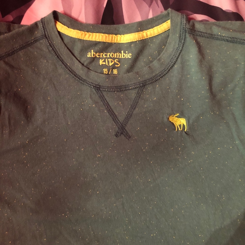 5 for $25 Abercrombie kids boys t-shirt